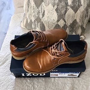 ✨️Excellent New Condition✨️IZOD Cal Oxford Memory Foam Men's Brown Sz 9